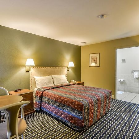 Wake Inn Raleigh Zewnętrze zdjęcie